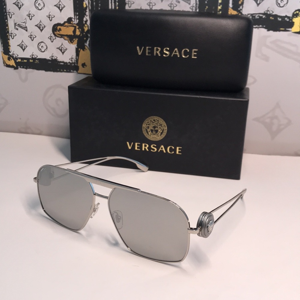 NEW AUTHENTIC Versace Silver Sunglasses VE2269 - Picture 3 of 15